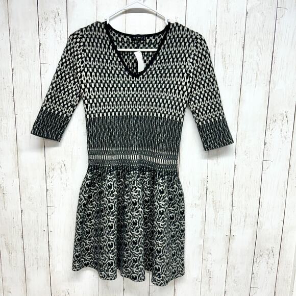 Etro Dress Women Size XS Mini Tight Knit Black & White 3/4 Sleeve 100% Lana Wool - Picture 1 of 5